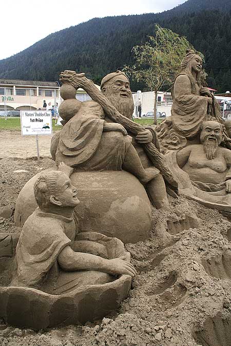 Sculptures from sand