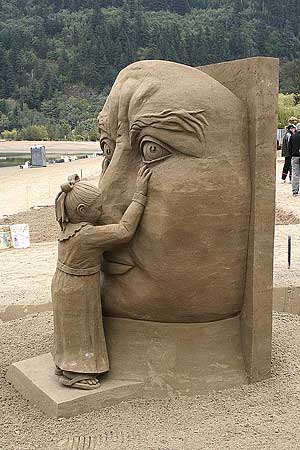 Sculptures from sand