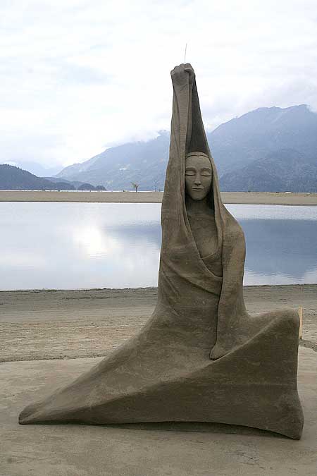 Sculptures from sand