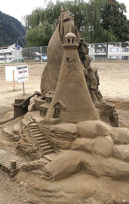 Sculptures from sand