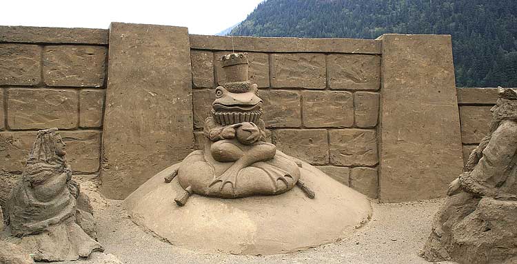 Sculptures from sand
