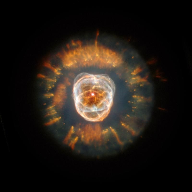 29. Планетарная туманность Эскимос NGC 2392 в созвездии Близнецов. 