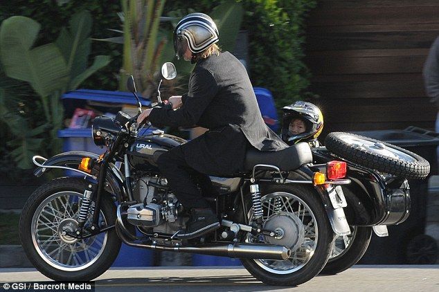 Brad Pitt bought a motorcycle Ural (4 photos)