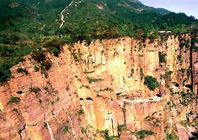 Туннель Guoliang в горах Taihang, Китай (13 фото)