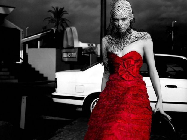 18 black and red Red on Black