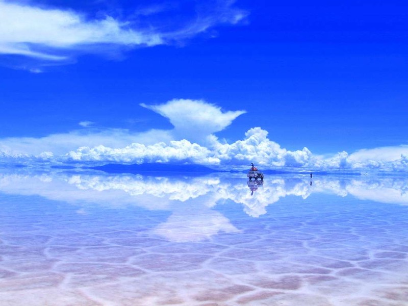  Cамое большое зеркало в мире – озеро Уюни (ФОТО) 