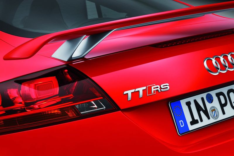 Audi TT RS plus     (36 )