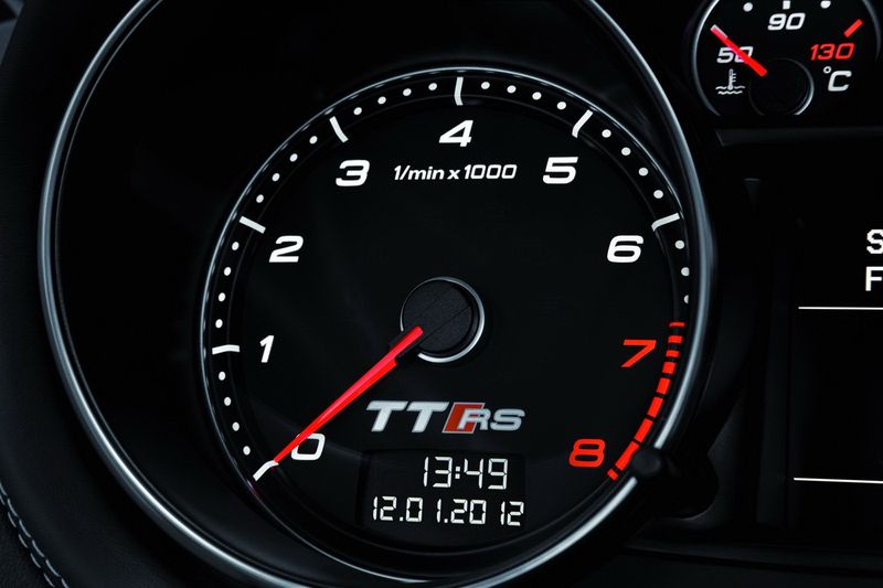 Audi TT RS plus     (36 )