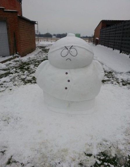 скульптура из снега, картман, снеговик, 