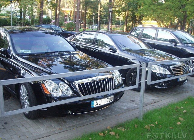 Автомобили в Латвии (40 фото)