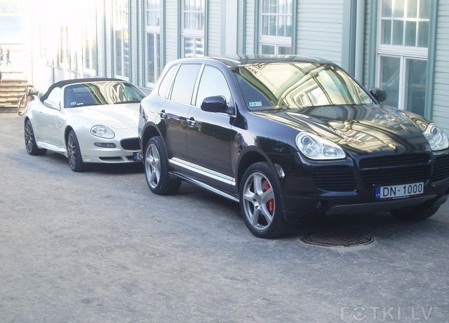 Автомобили в Латвии (40 фото)
