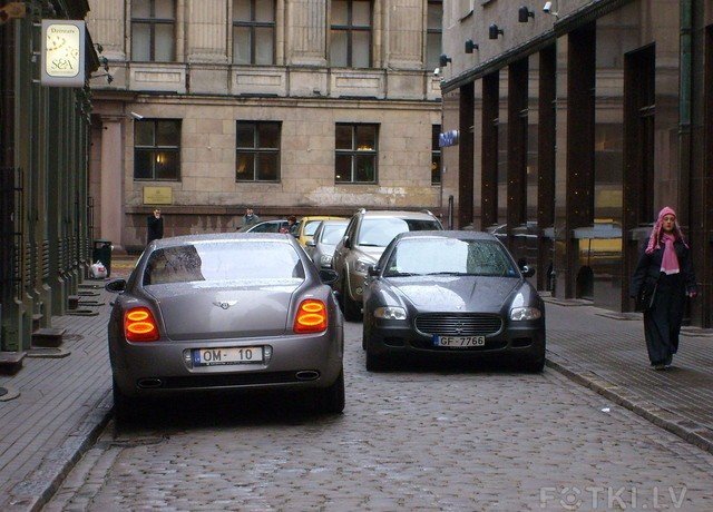 Автомобили в Латвии (40 фото)