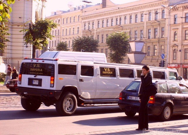 Автомобили в Латвии (40 фото)