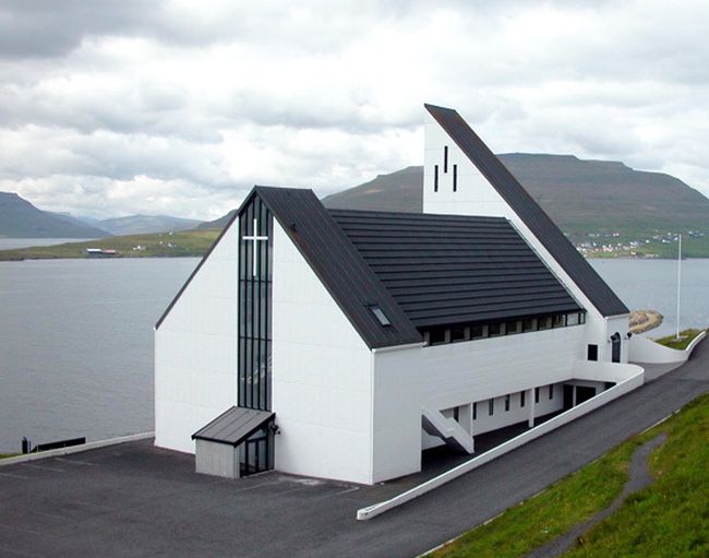 Церковь на Фарерских островах.