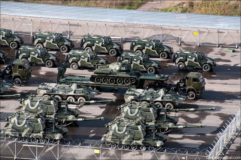Военная техника на Ходынке - 2010 (18 фото)