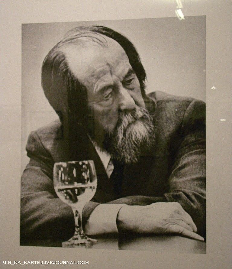 28. 
Александр Солженицын, 1998 год