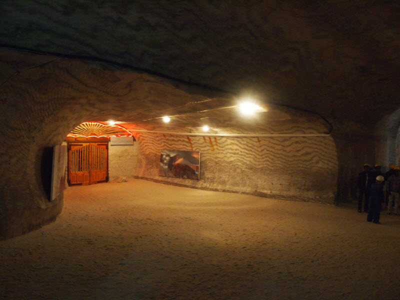 Соледар, соляные шахты (46 фото)