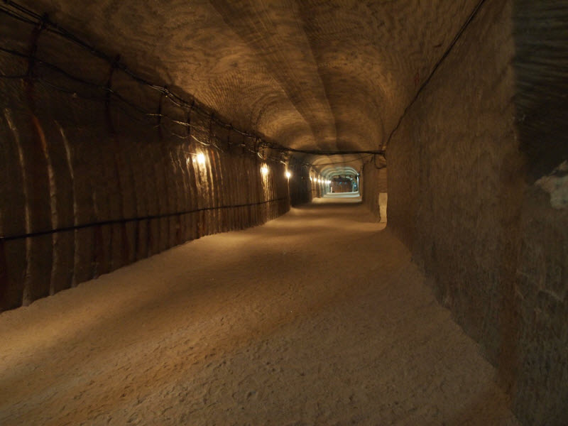 Соледар, соляные шахты (46 фото)