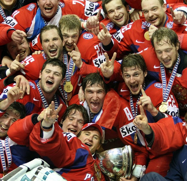 http://ru.fishki.net/picsw/052008/19/hockey/020_hockey_1.jpg