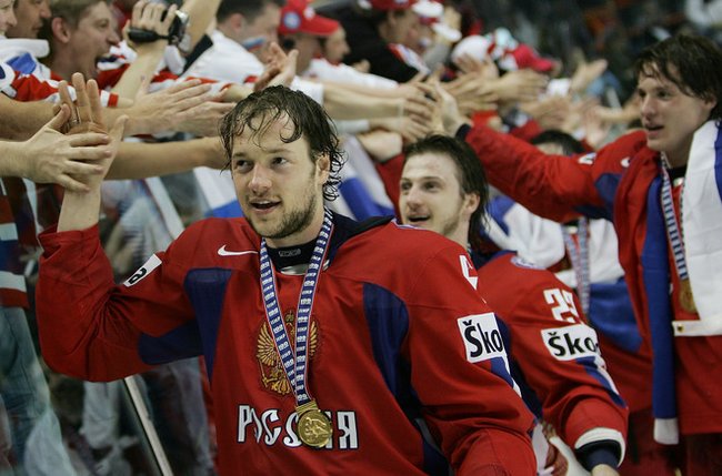 http://ru.fishki.net/picsw/052008/19/hockey/033_hockey_1.jpg