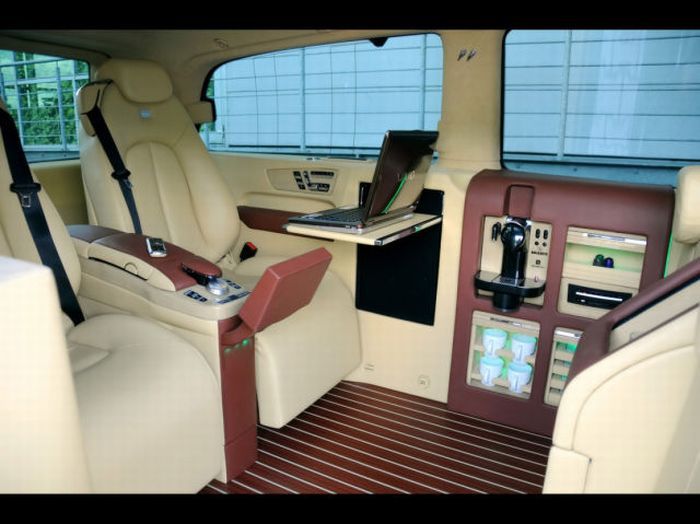 Brabus Mercedes-Benz Viano Lounge - hi-tech офис на колесах (18 
фото)