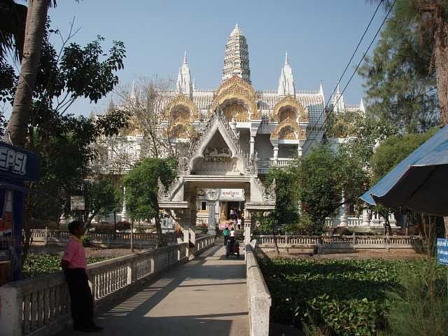 Wat Phai Rong Wua (18 )