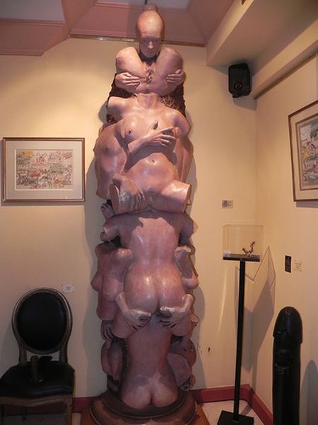 Музей эротики в Париже (31 фото)