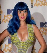 Katy Perry - MTV Movie Awards (14 фото)
