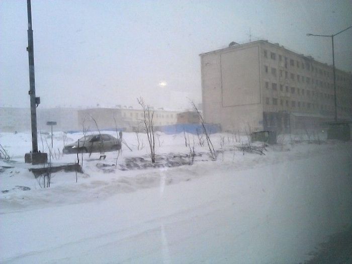 Сюрпри-и-и-и-з, сказала норильская погода всем горожанам! (10 фото)