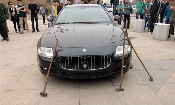 авто, китай, разбили авто, maserati,