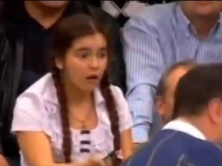 Эмоции болельщицы