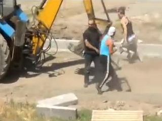 Дорожники против синяков