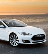 В премиум-классе Tesla начала опережать немцев
