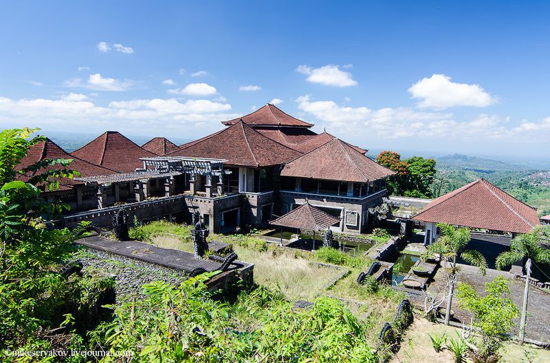 Hotel, Bali, abandoned building,