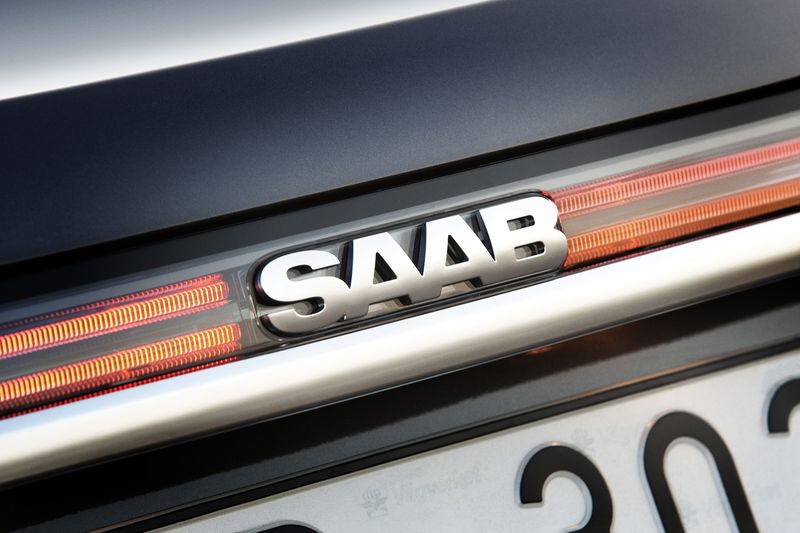 В 
Швеции представлен новый Saab 9-5 (34 фото)