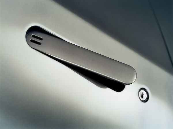 auto004.jpg
