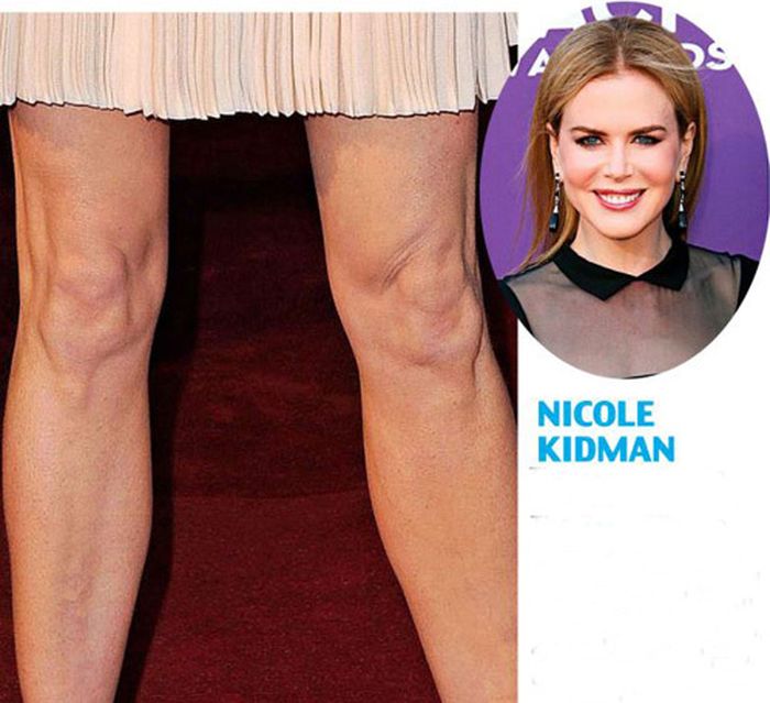 Круглая сексуальная попка и стройные ножки - это лишь малая часть того что украшает Николь Кидман. А какая у нее грудь