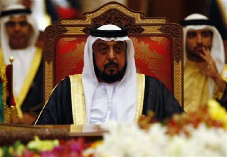 Шейх Khalifa bin Zayed al-Nahayan из Объединенных Арабских Эмиратов, $15 миллиардов