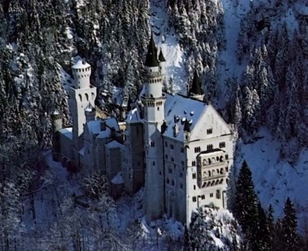 Дар безумца! Нойшванштайн! (16 фото) Дар безумца! Нойшванштайн! (16 фото)