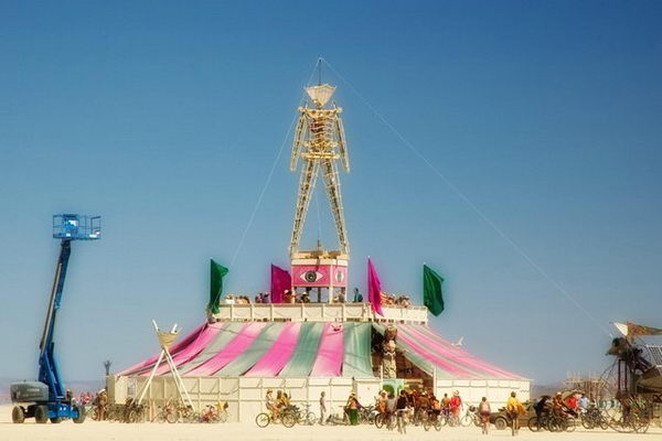 ��������� �Burning Man�, ����� 2 (42 ����)