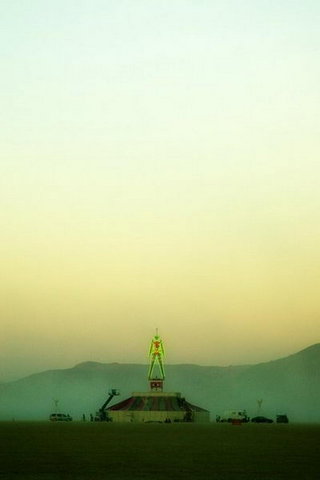 ��������� �Burning Man�, ����� 2 (42 ����)