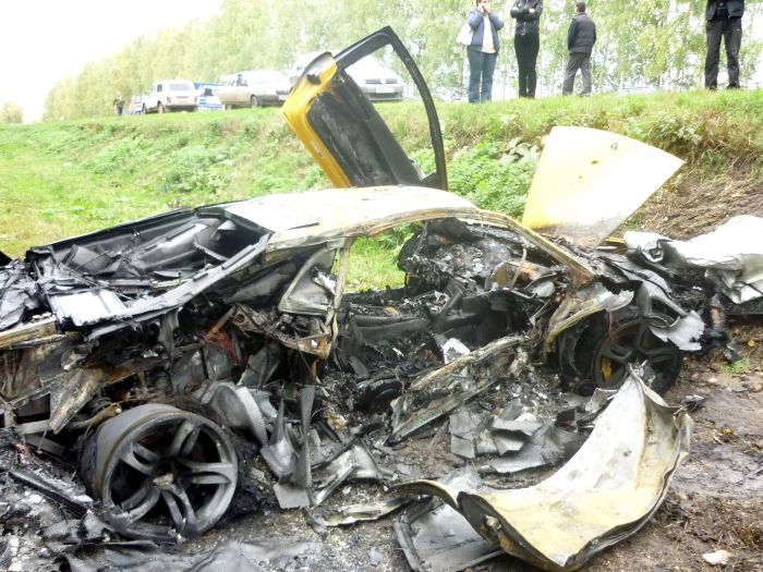 В Кстовском районе столкнулись Lamborghini и Chevrolet (5 фото)