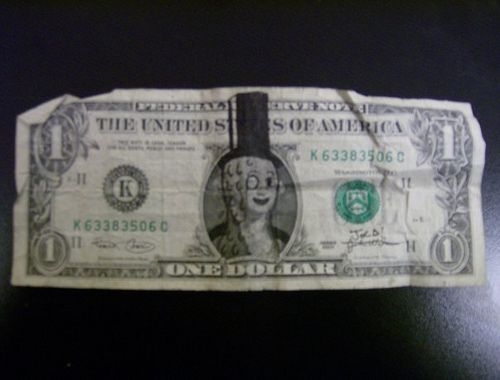 Разрисованные доллары (25 фото)