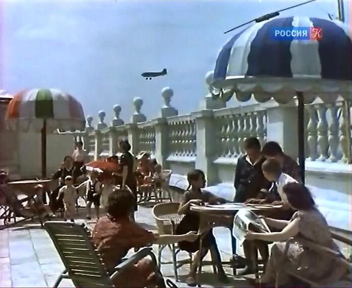 Солярии на крышах Москвы в начале 50-х (4 фото)