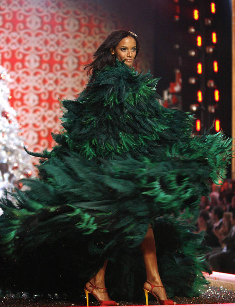 Модное шоу Victoria’s Secret 2007, НЮ (105 фото)