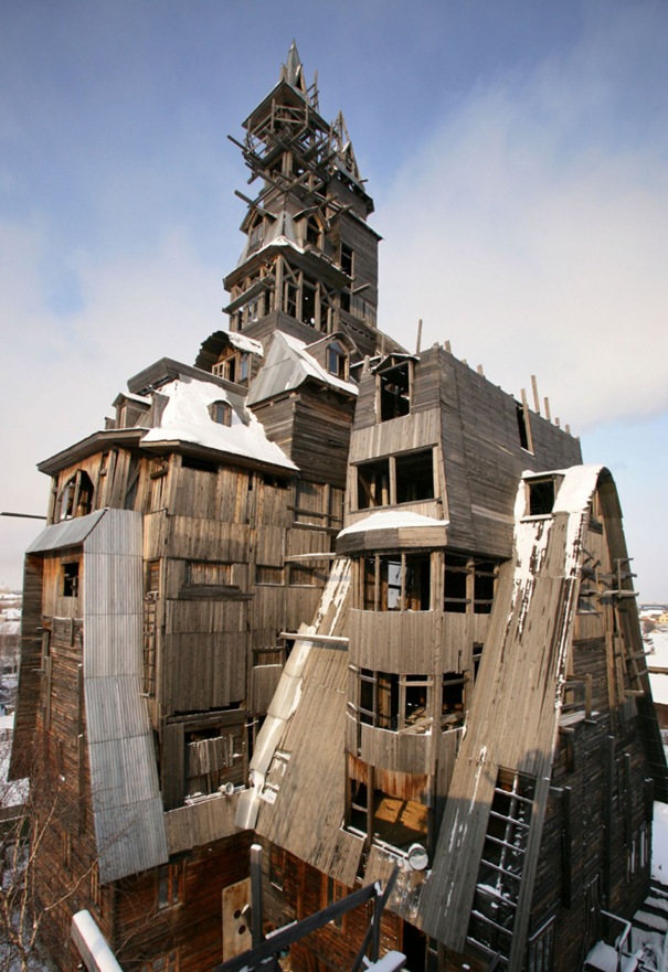 31. Wooden Gagster House (Archangelsk, Russia)