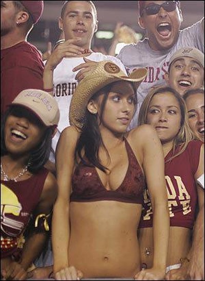Сексуальная фанатка Jenn Sterger (20 фото)