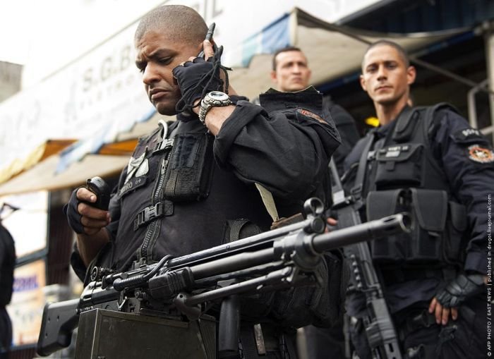 Война с
 наркомафией в Рио-де-Жанейро (19 фото)