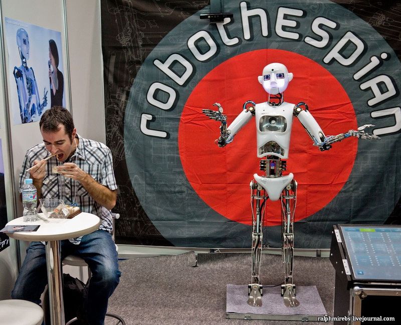 2337 Япония: Международная выставка роботов