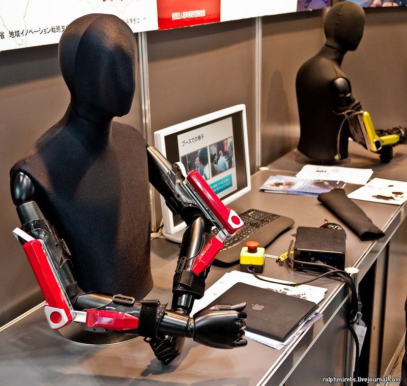 3918 Япония: Международная выставка роботов